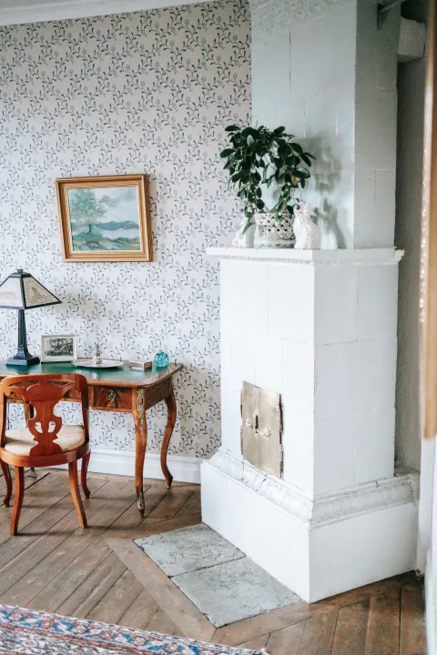 kakelugn, herrgårdsinteriör